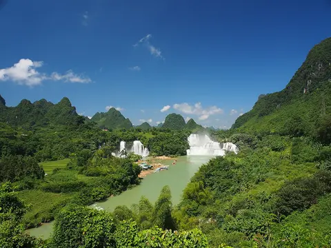 德天 · 德天跨国瀑布