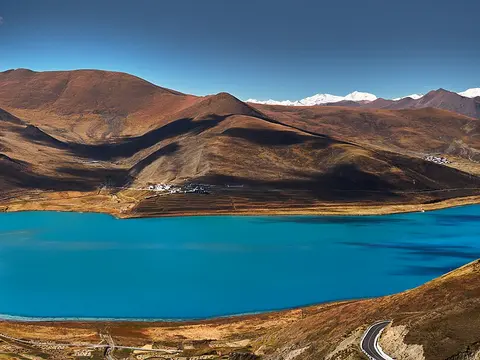 羊卓雍措 · 高原湖泊